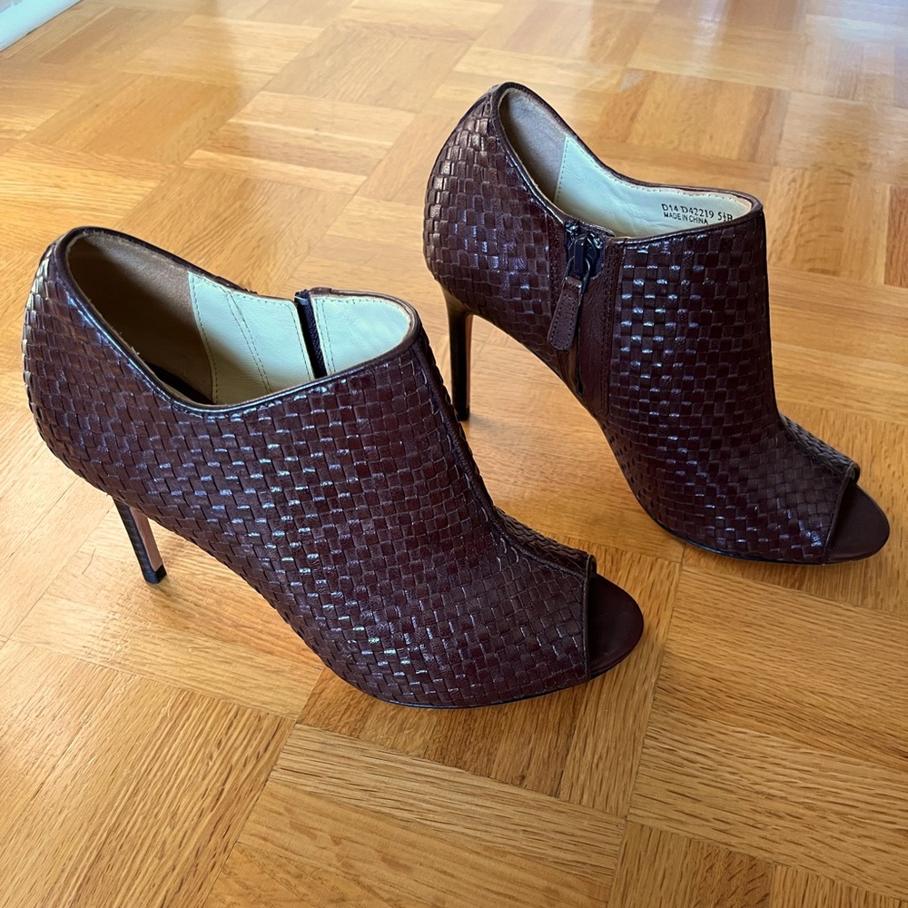 NWOT Cole Haan open-toe leather weave ankle booties, size 5.5